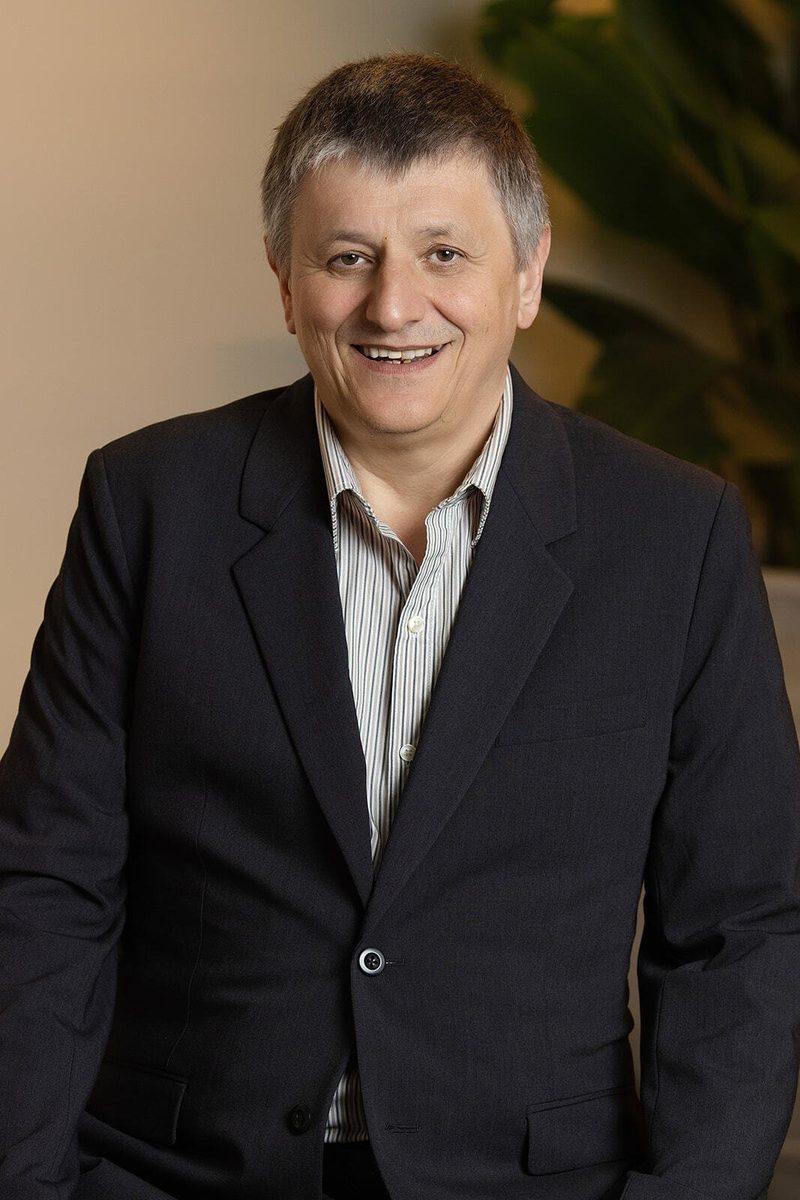 Dr. Milan Ilic